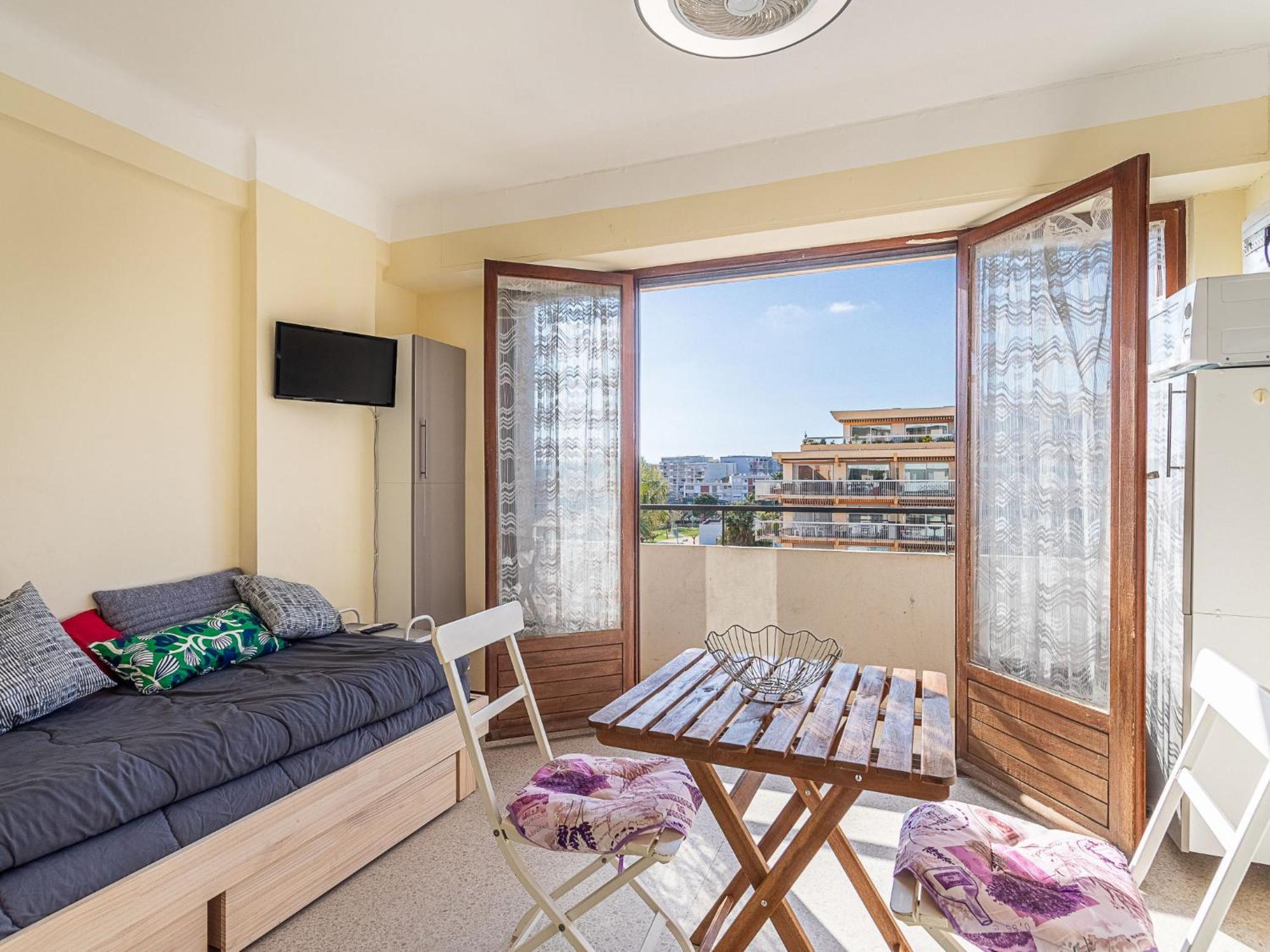 Studio Le Grand Large-4 By Interhome Le Lavandou Zewnętrze zdjęcie